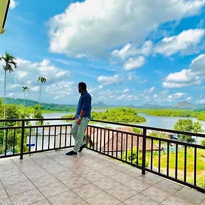 Karapuzha Water Scapes Hotel